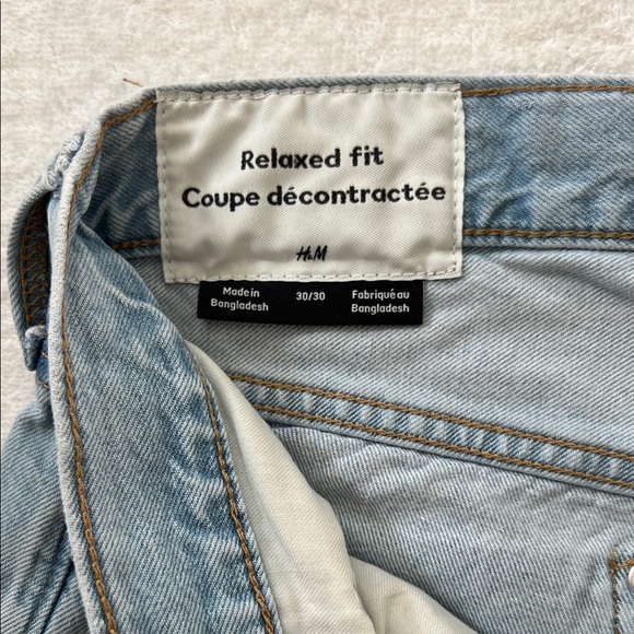 H&M Men’s Light Blue Relaxed Fit Denim Jeans, Size 30 x 30 - Picture 2 of 7